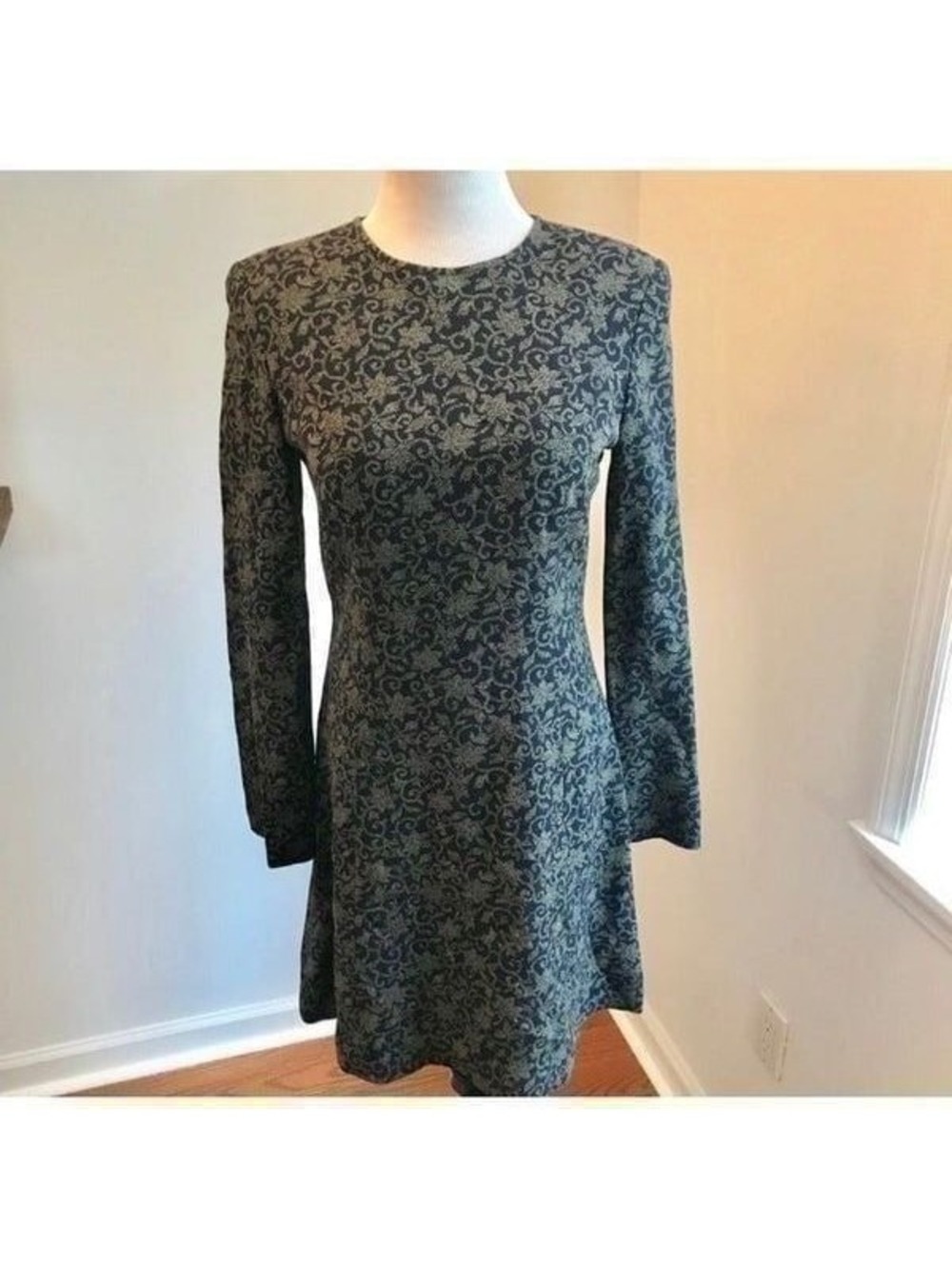 Episode Black and Gray Dress Size 6
